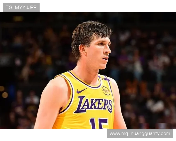 奥斯汀·里夫斯无球跑动提升效率 弱化防守压力拉开空间